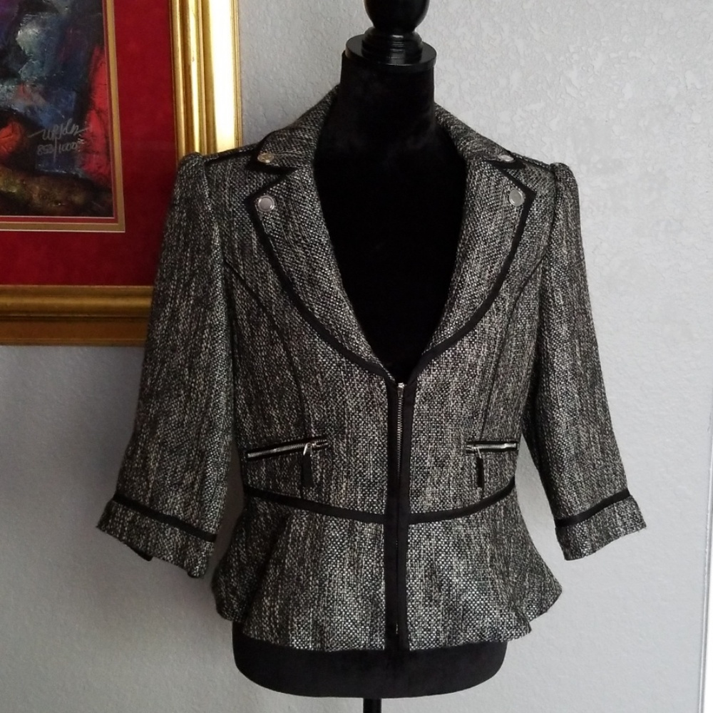 2 piece set can be sold separately